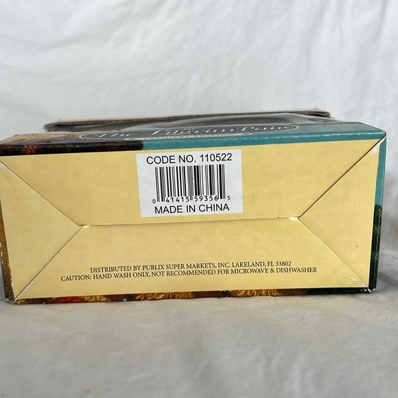 Publix The Lilgrim Pair 2004 Premiere Edition Thanksgiving Salt & Pepper Shakers - Picture 2 of 3